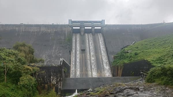 Sholayar Dam, Valparai: